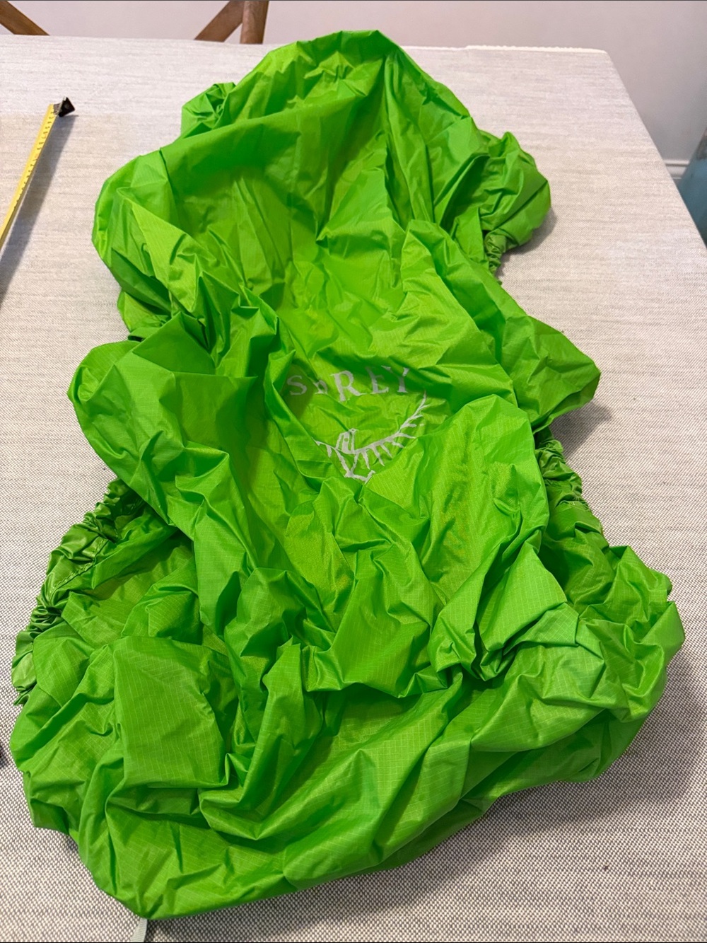 OSPREY Bright Green pack raincover